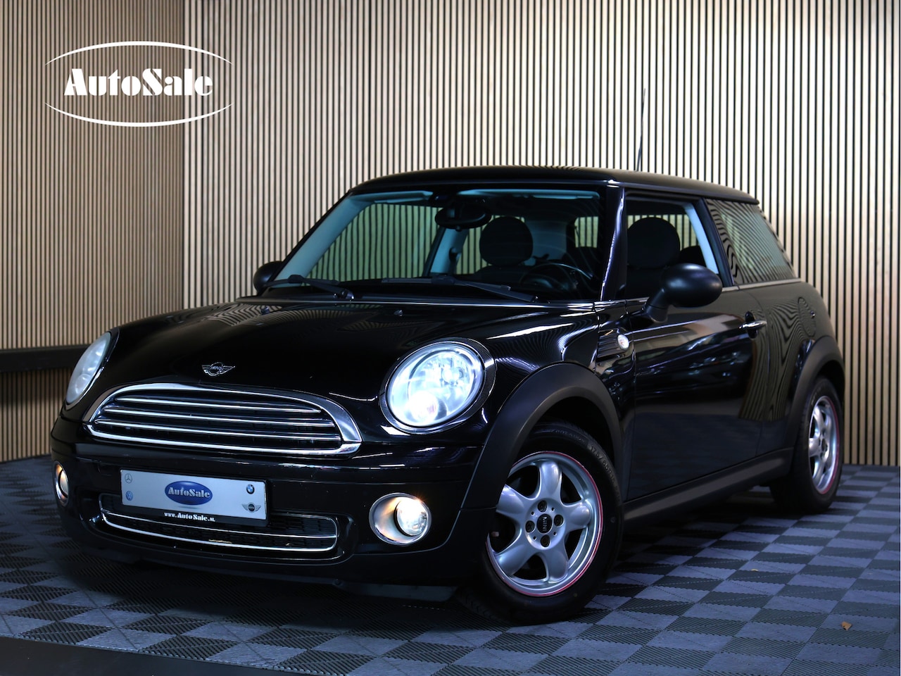 MINI 3-Deurs - 1.6 One Salt AVM RED HOT CLIMATRONIC LM VELGEN "10 - AutoWereld.nl