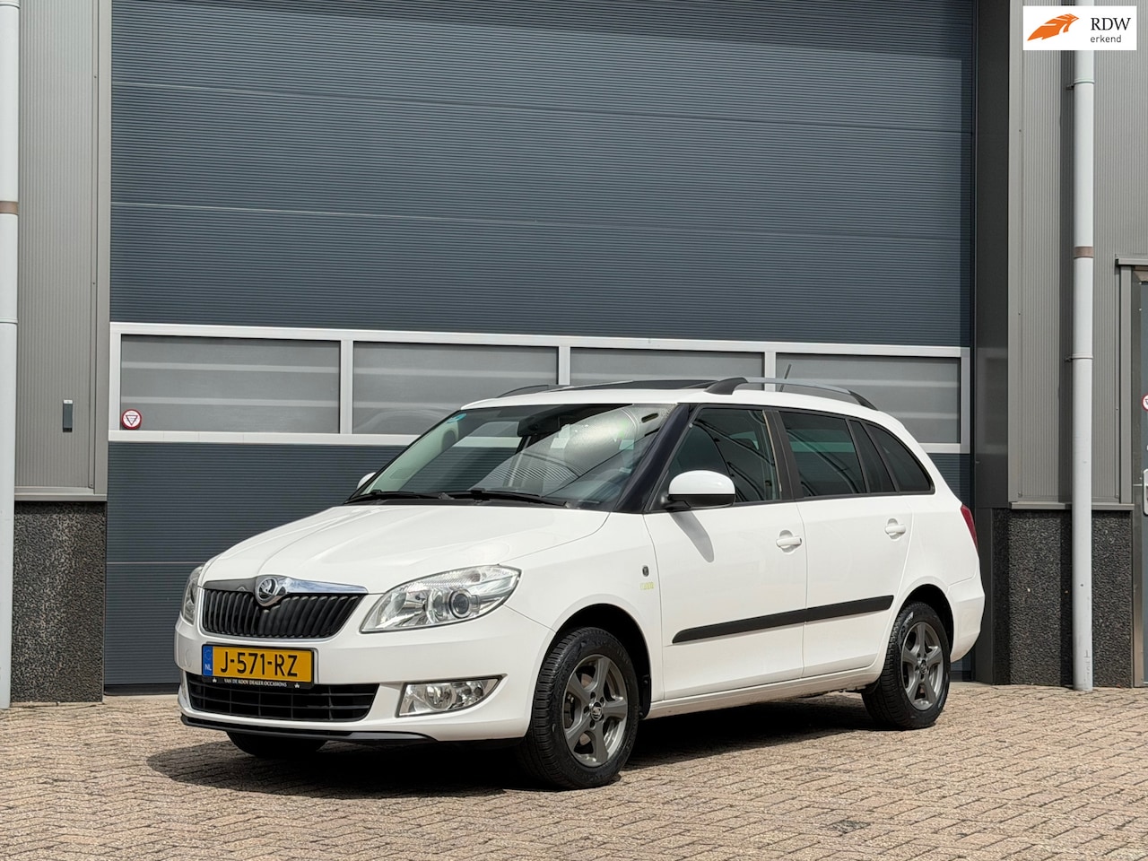 Skoda Fabia Combi - 1.2 TSI Scout bj.2013 Nw ketting|Clima|Trekh|Open dak. - AutoWereld.nl