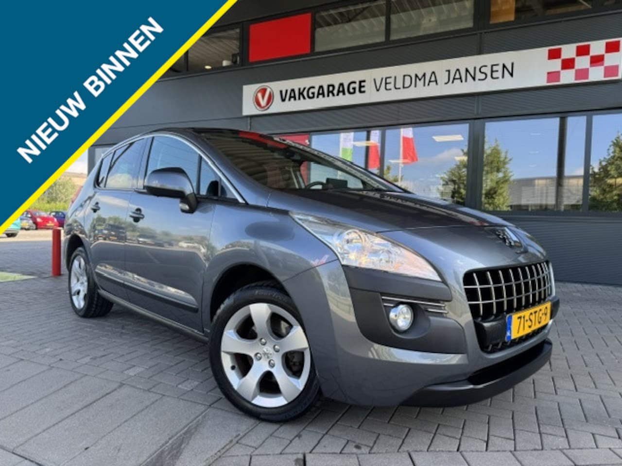 Peugeot 3008 - 1.6 THP 157 PK ACTIVE + PANODAK/ECC/PDC/NAVI/LMV - AutoWereld.nl