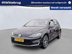 Volkswagen e-Golf - E-DITION 136pk / Virtual Cockpit / Parkeersensoren / LM 17'' / Navi / LED / Clima