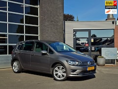 Volkswagen Golf Sportsvan - 1.4 TSI Highline | Parkeersensoren | Stoelverwarming