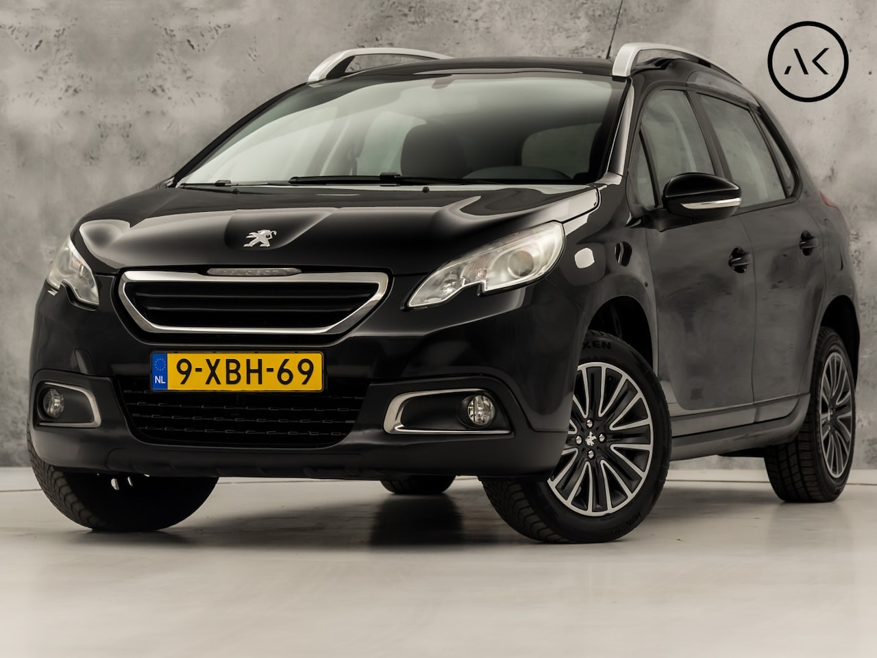 Peugeot 2008 - 1.2 VTi Sport (PANORAMADAK, NAVIGATIE, PARKEERSENSOREN, SPORTSTOELEN, CRUISE, NIEUWE APK, - AutoWereld.nl