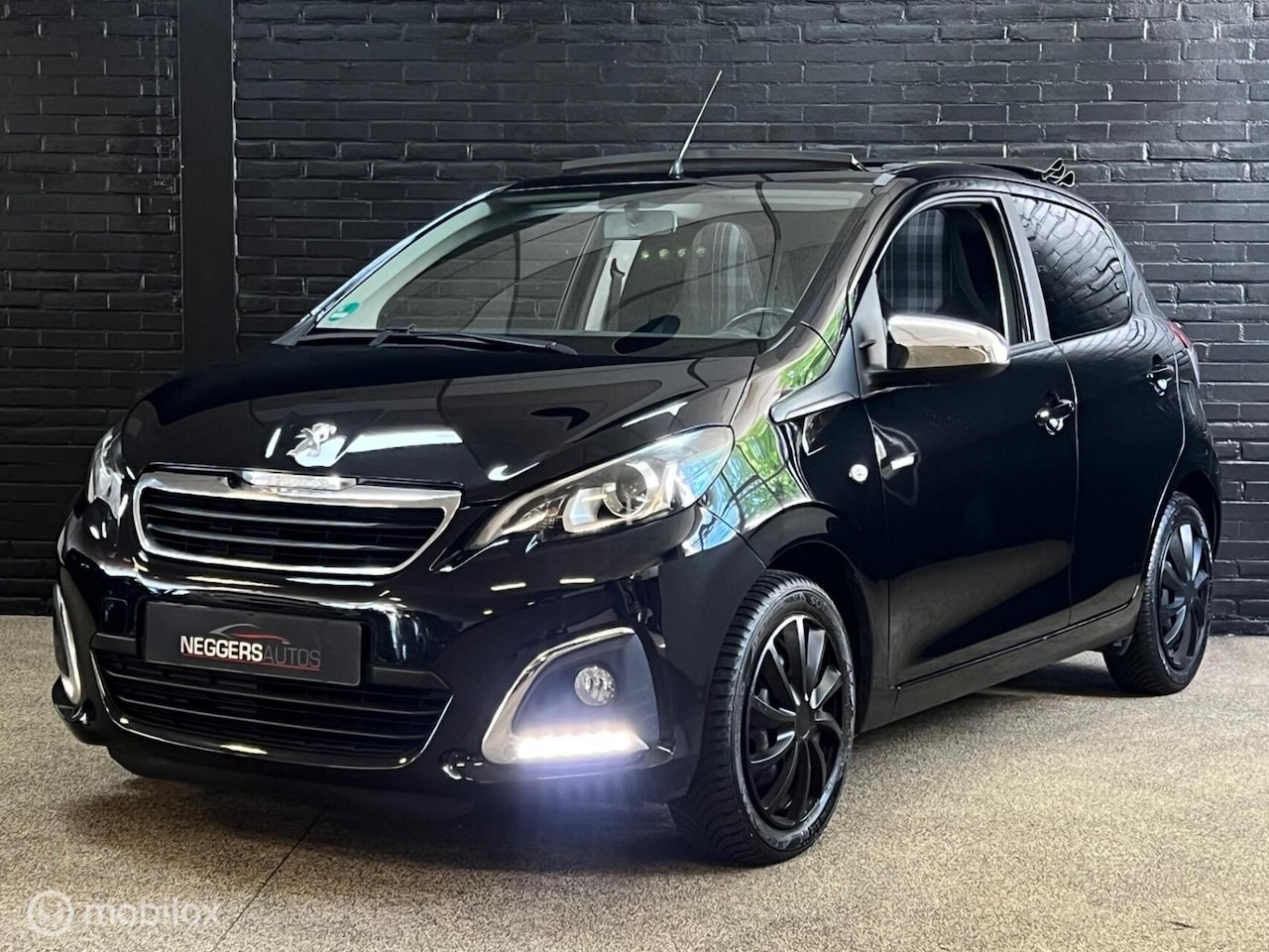 Peugeot 108 - Cabrio Allure Top LED CRUISE CARPLAY CAMERA - AutoWereld.nl