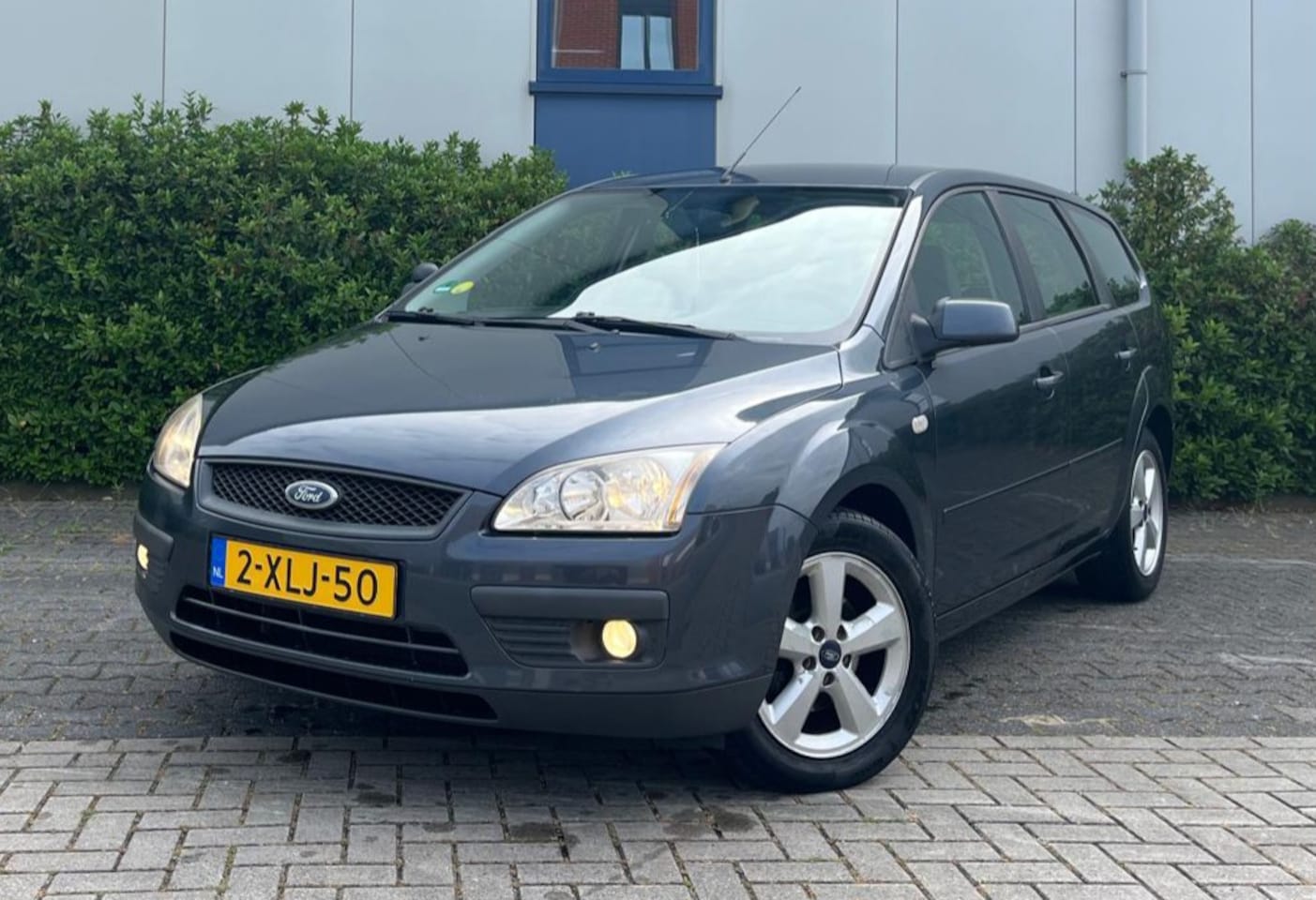 Ford Focus Wagon - 1.6 74KW Trend Airco/Trekhaak - AutoWereld.nl
