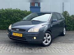 Ford Focus Wagon - 1.6 74KW Trend Airco/Trekhaak