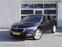Skoda Octavia Combi - 1.0 TSI Business Edition BJ2021 Lmv 16" | Led V+A | Dynamische knipperlichten | Pdc | Elek