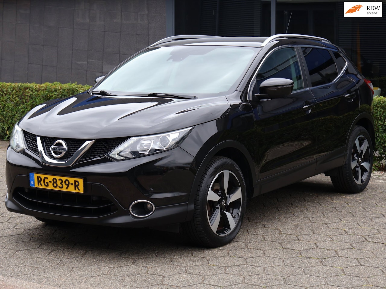 Nissan Qashqai - 1.2 Tekna|360|Pano|Cruise|Climate|Nav|2e Eigenaar - AutoWereld.nl