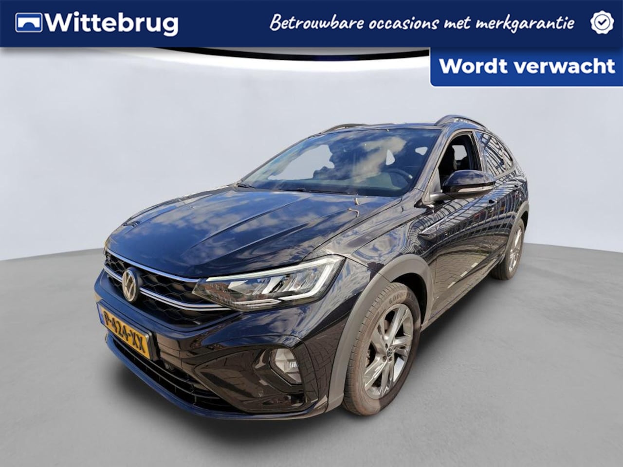 Volkswagen Taigo - 1.0 TSI 110pk R-Line / Virtual Cockpit / Camera / keyless / LM 17'' / App Connect / Clima - AutoWereld.nl