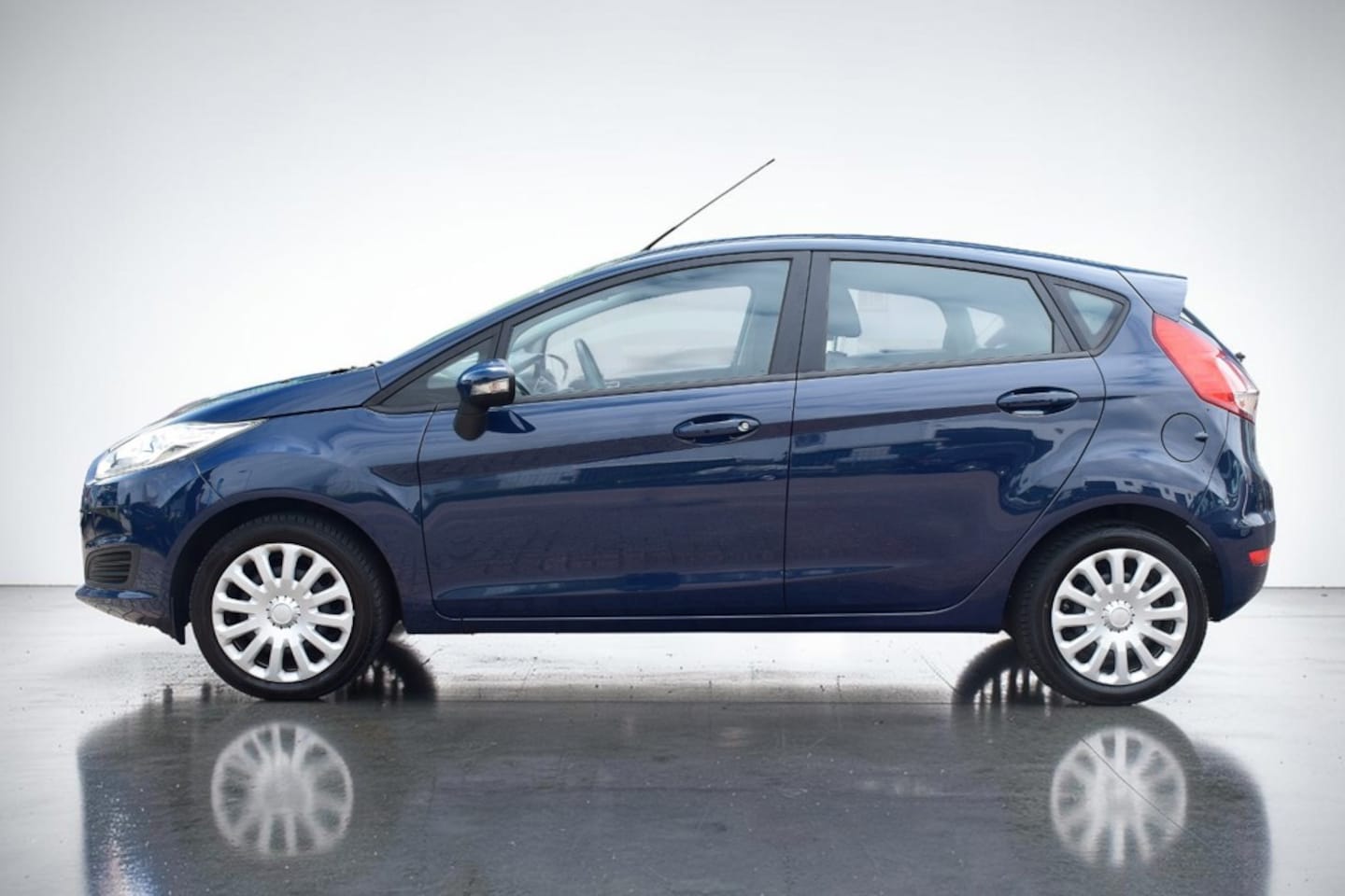 Ford Fiesta - 1.0 Style 1.0 Style, , Navigatie,5 Drs, Zeer net, NAP, Auto wordt afgeleverd met nieuwe Dist. set