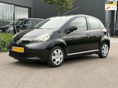 Toyota Aygo - 1.0-12V