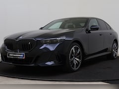 BMW i5 - eDrive40 M Sport / Trekhaak / Achteruitrijcamera / Bowers & Wilkins / Comfort Access / Ada