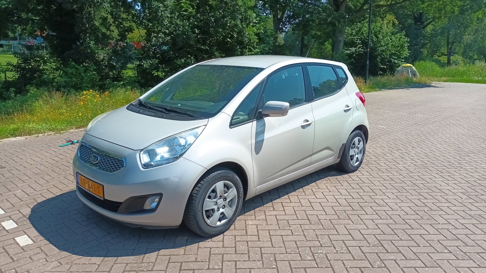 Kia Venga - 1.4 CVVT Clima / Cruise control - AutoWereld.nl
