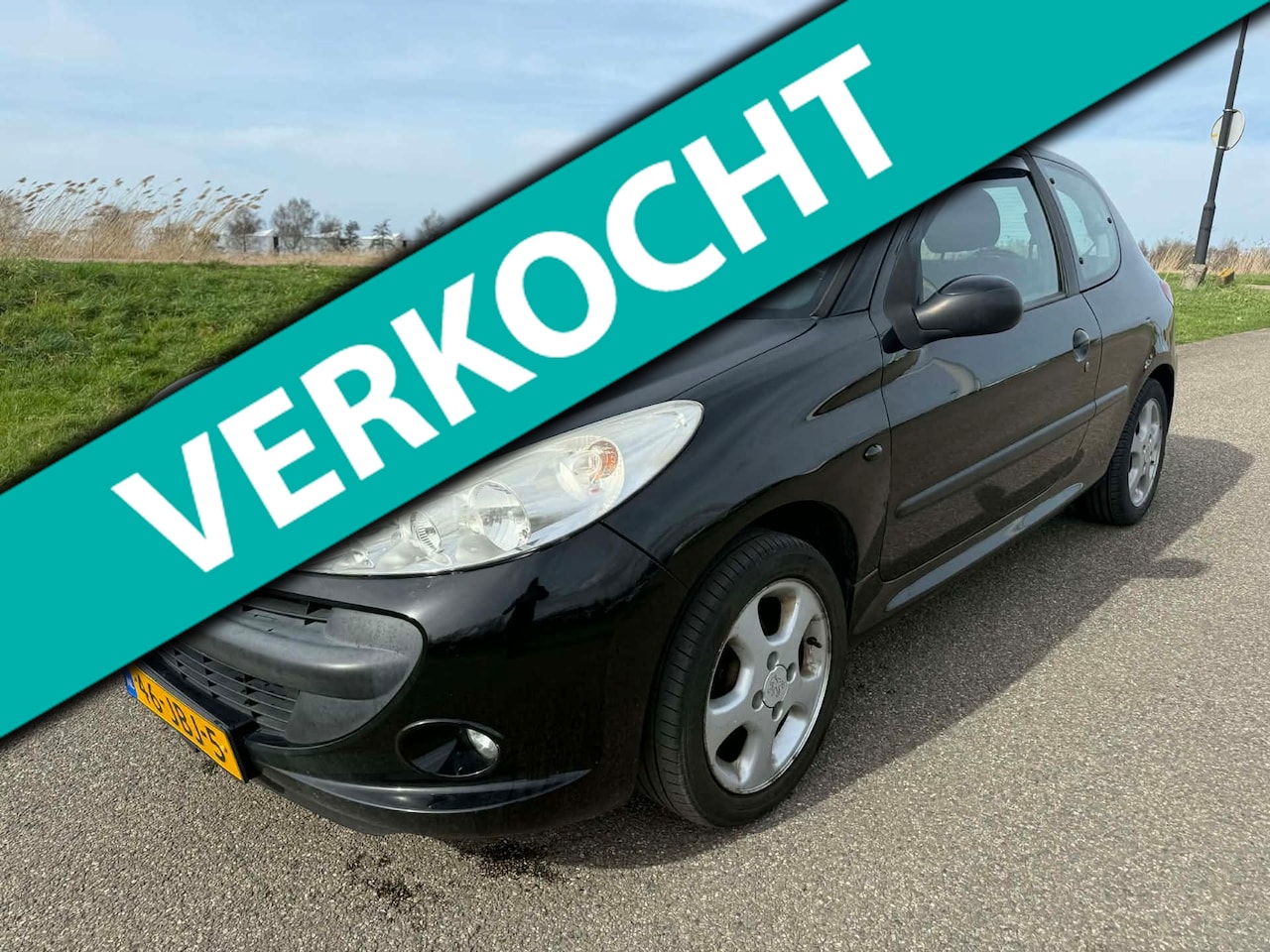 Peugeot 206 - 1.4 XS incl apk garantie met airco! - AutoWereld.nl