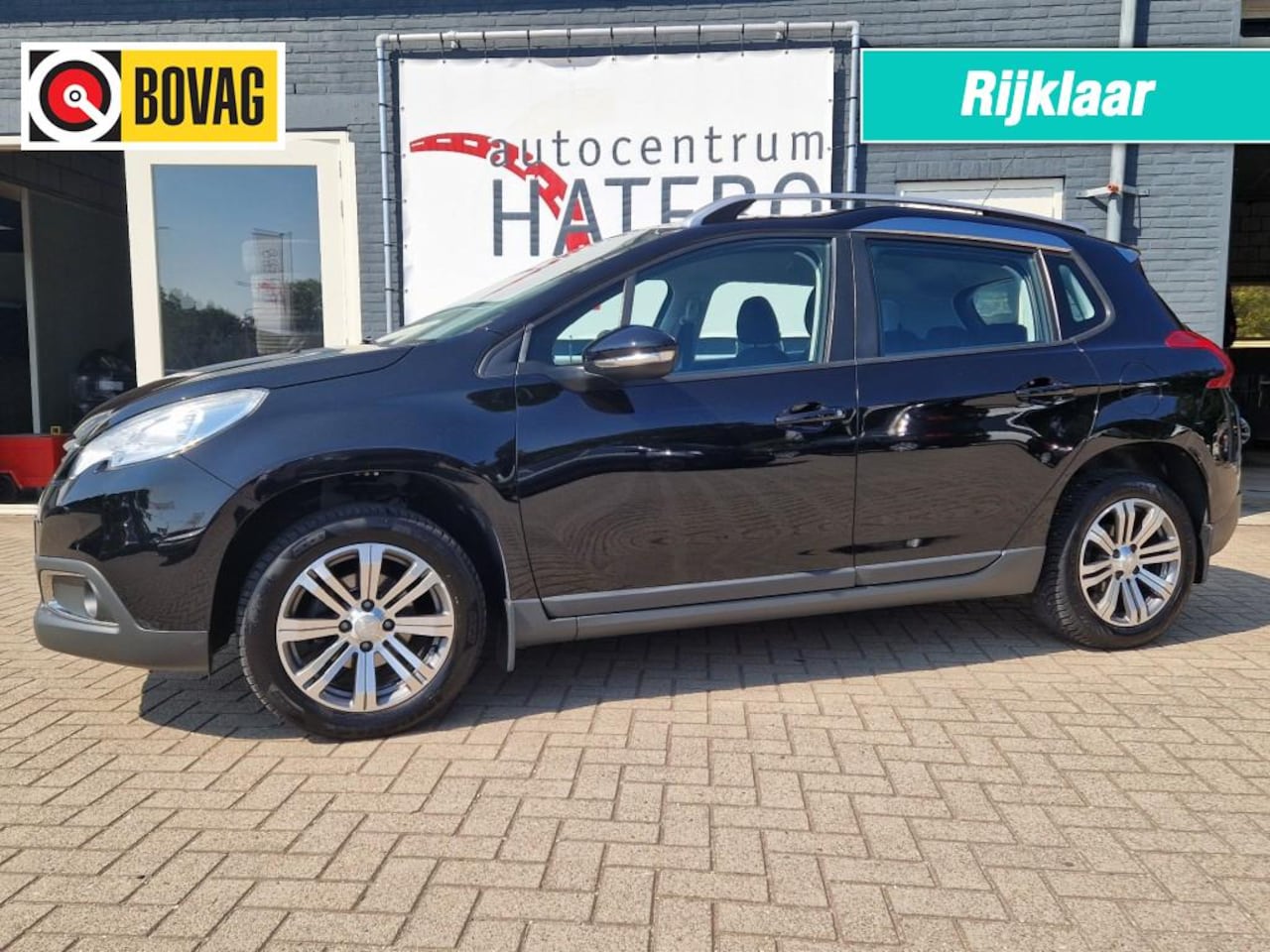Peugeot 2008 - 1.2 Puretech Active premium  Airco Cruise Navigatie PDC LM16mooi! - AutoWereld.nl