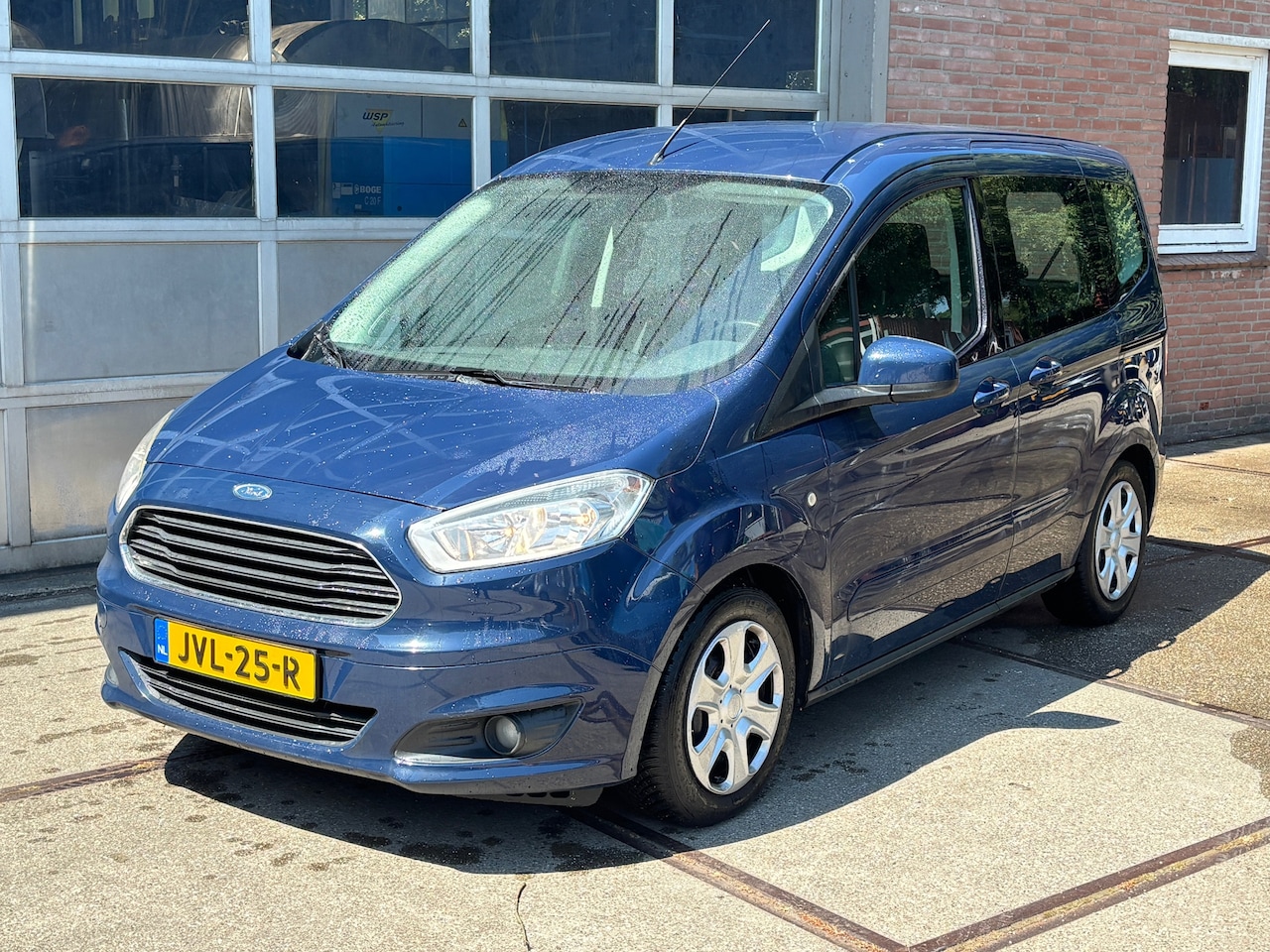 Ford Tourneo Courier - 1.0 ,AIRCO,CRUISE,149892KM - AutoWereld.nl