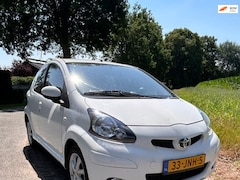 Toyota Aygo - 1.0-12V