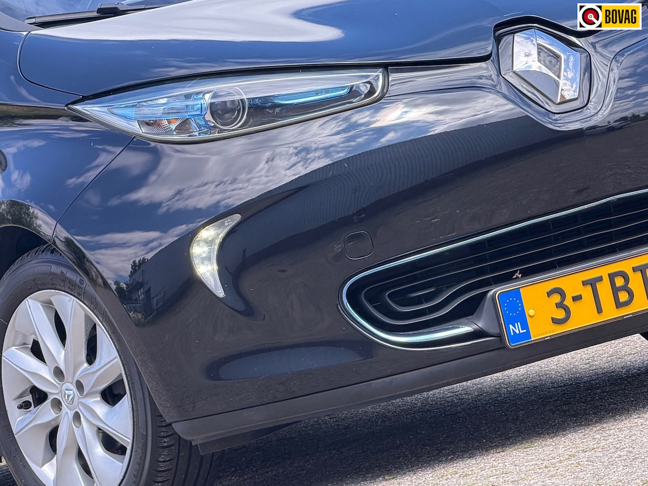 Renault Zoe - Q210 Zen Quickcharge 22 kWh (ex Accu) - Noir Etoile - Camera/Nav - Keurig - AutoWereld.nl
