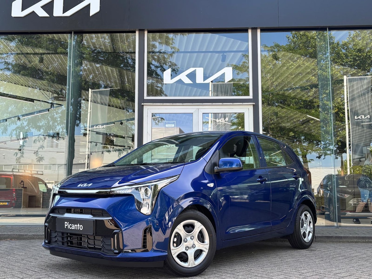 Kia Picanto - 1.0 GDi DynamicLine - VOORRAAD, SNEL LEVERBAAR - | Airco | Camera | Navigatie | Bluetooth - AutoWereld.nl