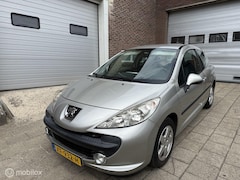 Peugeot 207 - 1.4 VTi XR