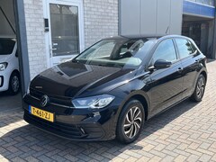 Volkswagen Polo - 1.0 TSI Life / ADAPTIVE CRUISE/ PARKEERSENSOREN V+A/ APP-CONNECT/ DIGITAL DASH/ NAVI/ DAB/