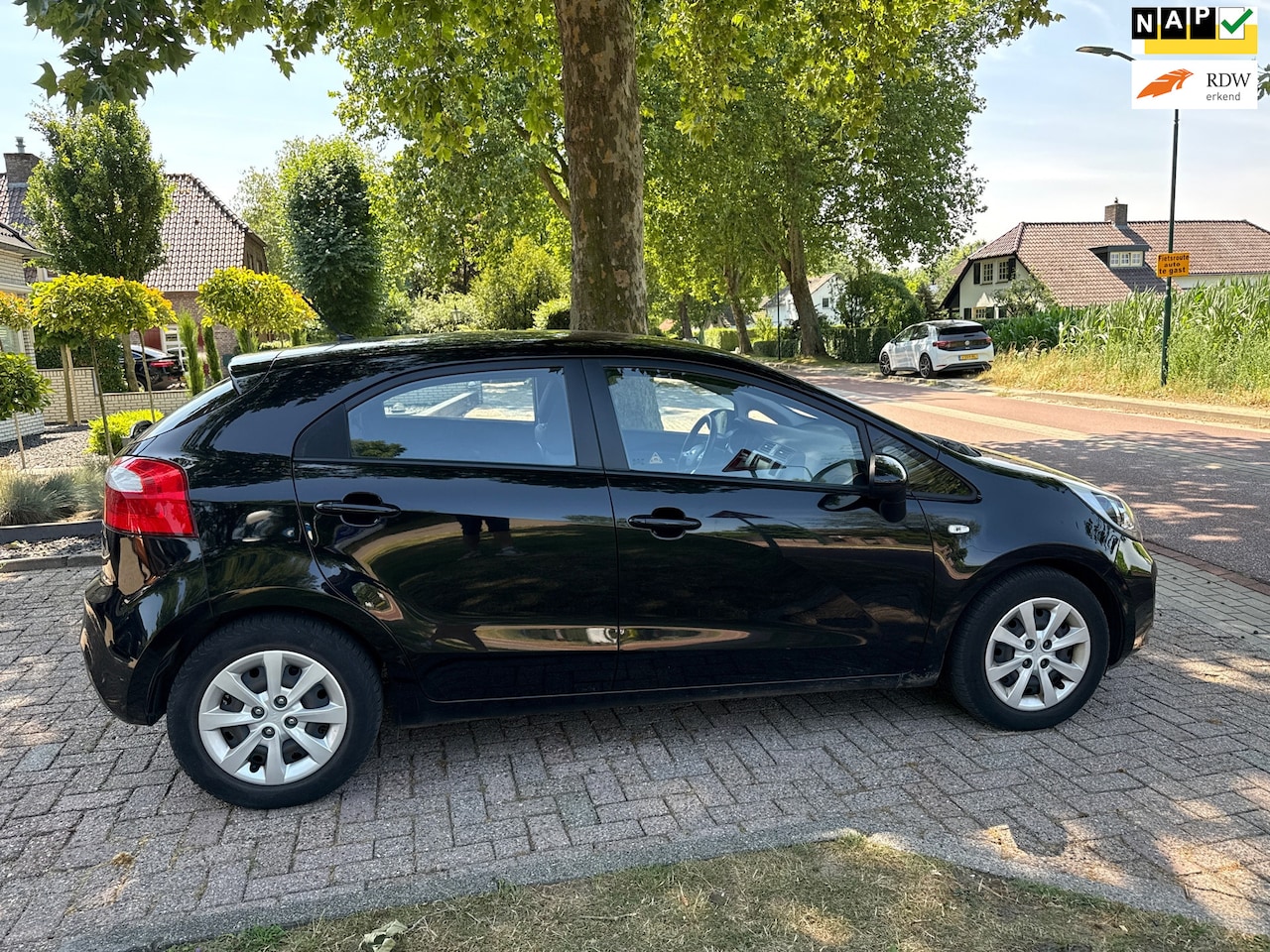 Kia Rio - 1.2 CVVT Comfort Pack 1.2 CVVT Comfort Pack - AutoWereld.nl
