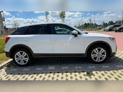 Audi Q2 - 30 TFSI Business edition