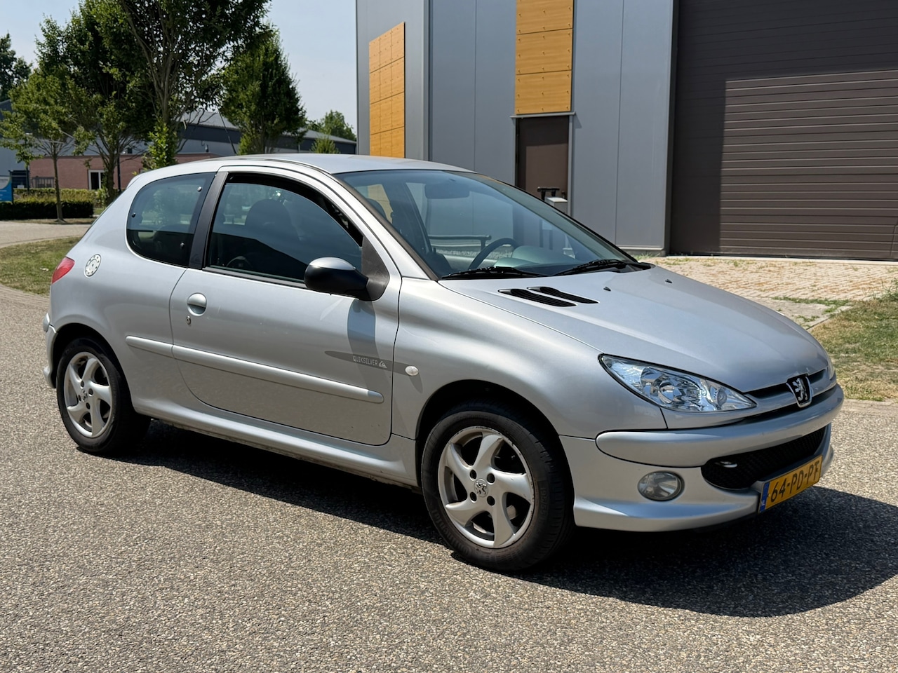 Peugeot 206 - 1.6-16V Quiksilver+INRUILKOOPJE MEENEEMPRIJS - AutoWereld.nl