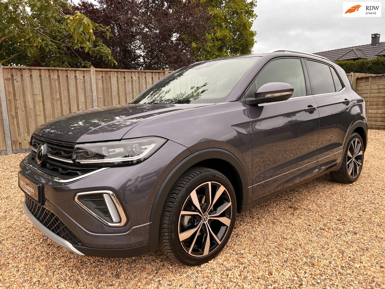 Volkswagen T-Cross - 1.5 TSI R-Line Edition Navigatie & Camera & Winterpakket - AutoWereld.nl