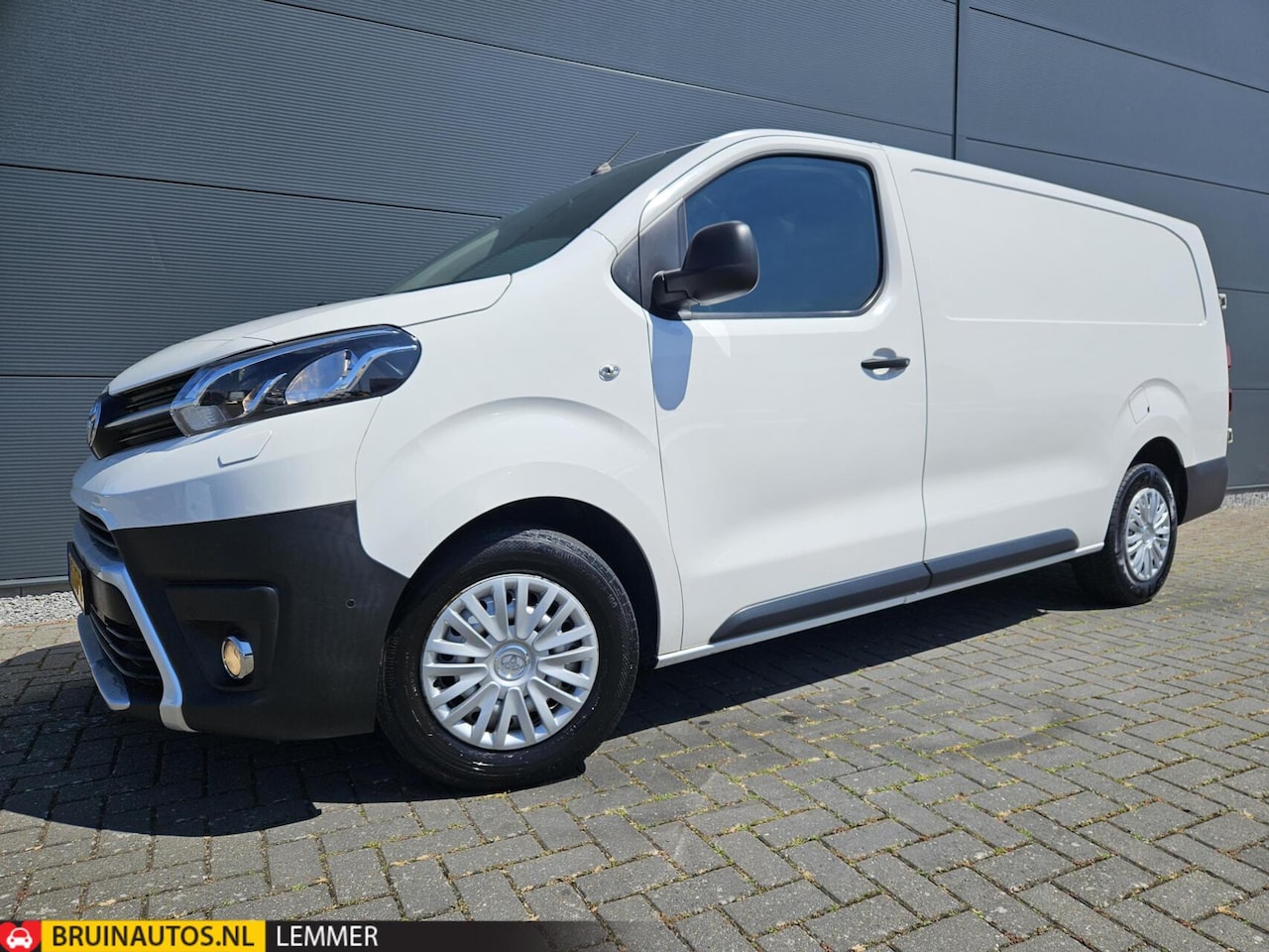 Toyota ProAce Worker - 2.0 D-4D Airco Carplay Cruise 144pk - AutoWereld.nl