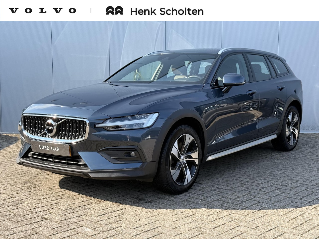Volvo V60 Cross Country - B5 AWD Pro | Adaptieve Cruise Control | BLIS Dodehoekdetectie | 18 inch lichtmetalen velge - AutoWereld.nl