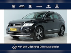 Volkswagen Tiguan - 1.5 150pk DSG TSI Elegance Trekhaak wegklapbaar Navigatie AchteruitriJCAMERA 226