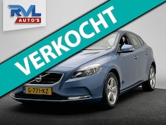 Volvo V40 - 2.0 D2 Trekhaak Navigatie Cruise Climate-control Lichtmetaal