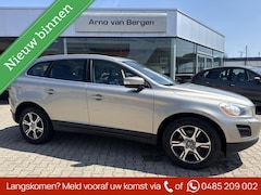 Volvo XC60 - 2.0T Summum Plus Line, lederen bekleding, panoramadak, navigatie, climatronic, cruisecontr