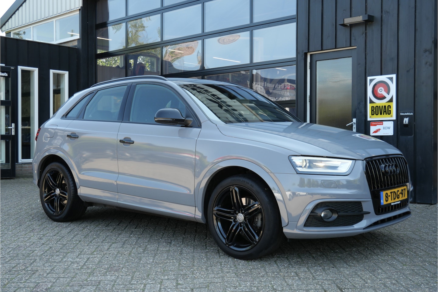 Audi Q3 - 1.4 TFSI Pro Line S-Line Automaat | Nardo | Bose | Half-Leder | Clima | Xenon - AutoWereld.nl