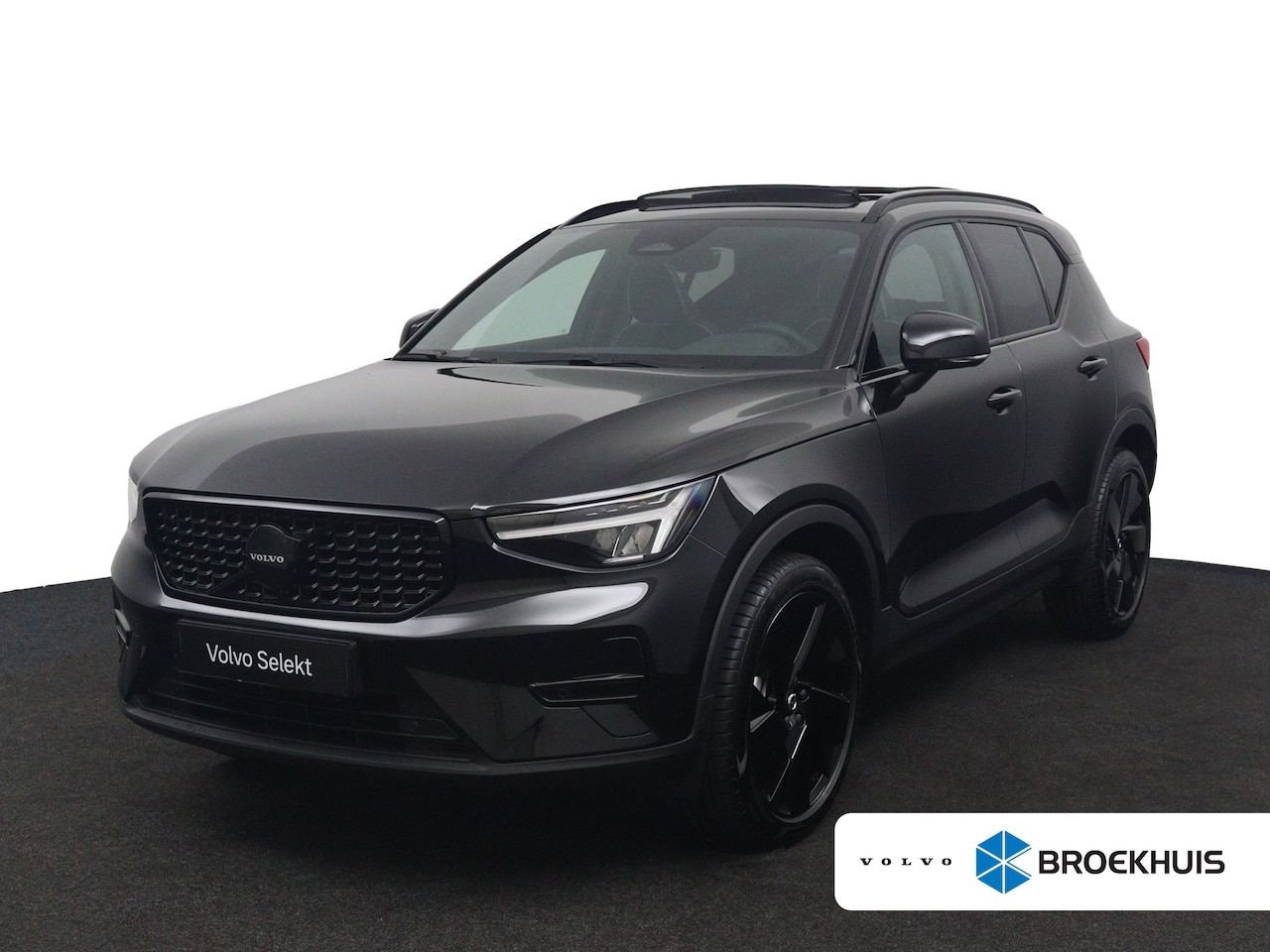 Volvo XC40 - 2.0 B4 Plus Black Edition | Panoramadak | Harman/Kardon | Elektrische Stoelen | Camera | K - AutoWereld.nl