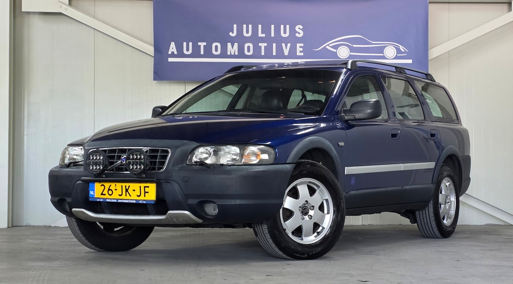 Volvo V70 Cross Country - 2.4 T Geartronic OceanRace 7P Schuif/Opendak Leer Nieuwe APK! - AutoWereld.nl