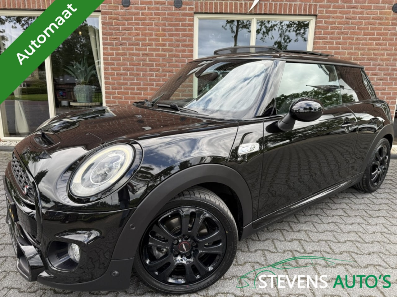 MINI 3-Deurs - 2.0 Coop.S Chili SB JWC / HUD / PANO / STOELVERW. / CAMERA / HAR - AutoWereld.nl
