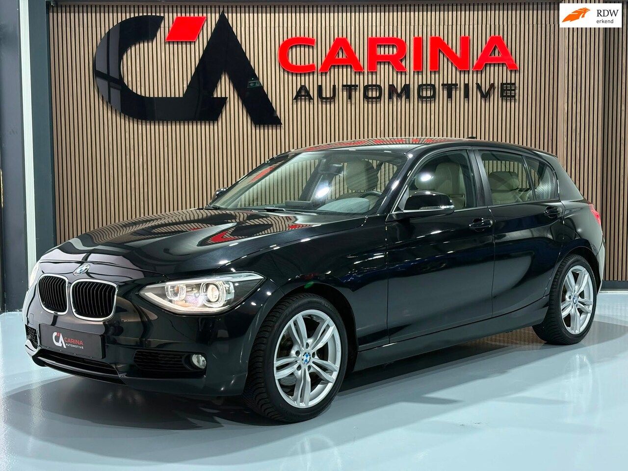 BMW 1-serie - 118i Business+ / Leder / Start Stop / Full Map Navigatie / Cruise Control / - AutoWereld.nl