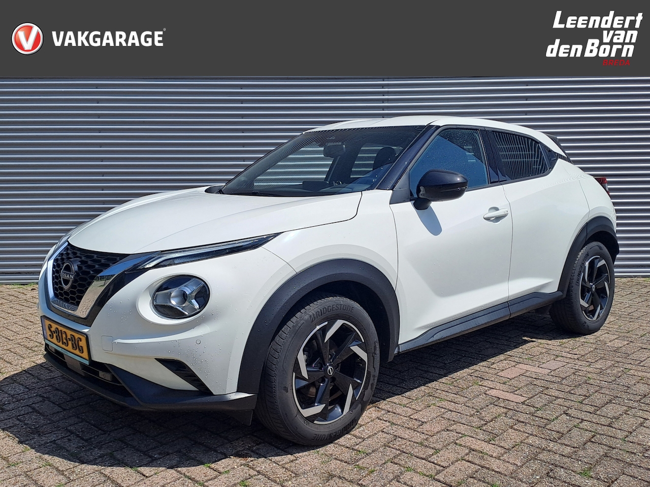 Nissan Juke - 1.0 DIG-T N-Connecta | Cruise | Apple Carplay/Android Auto | Camera | DAB | Keyless entry - AutoWereld.nl