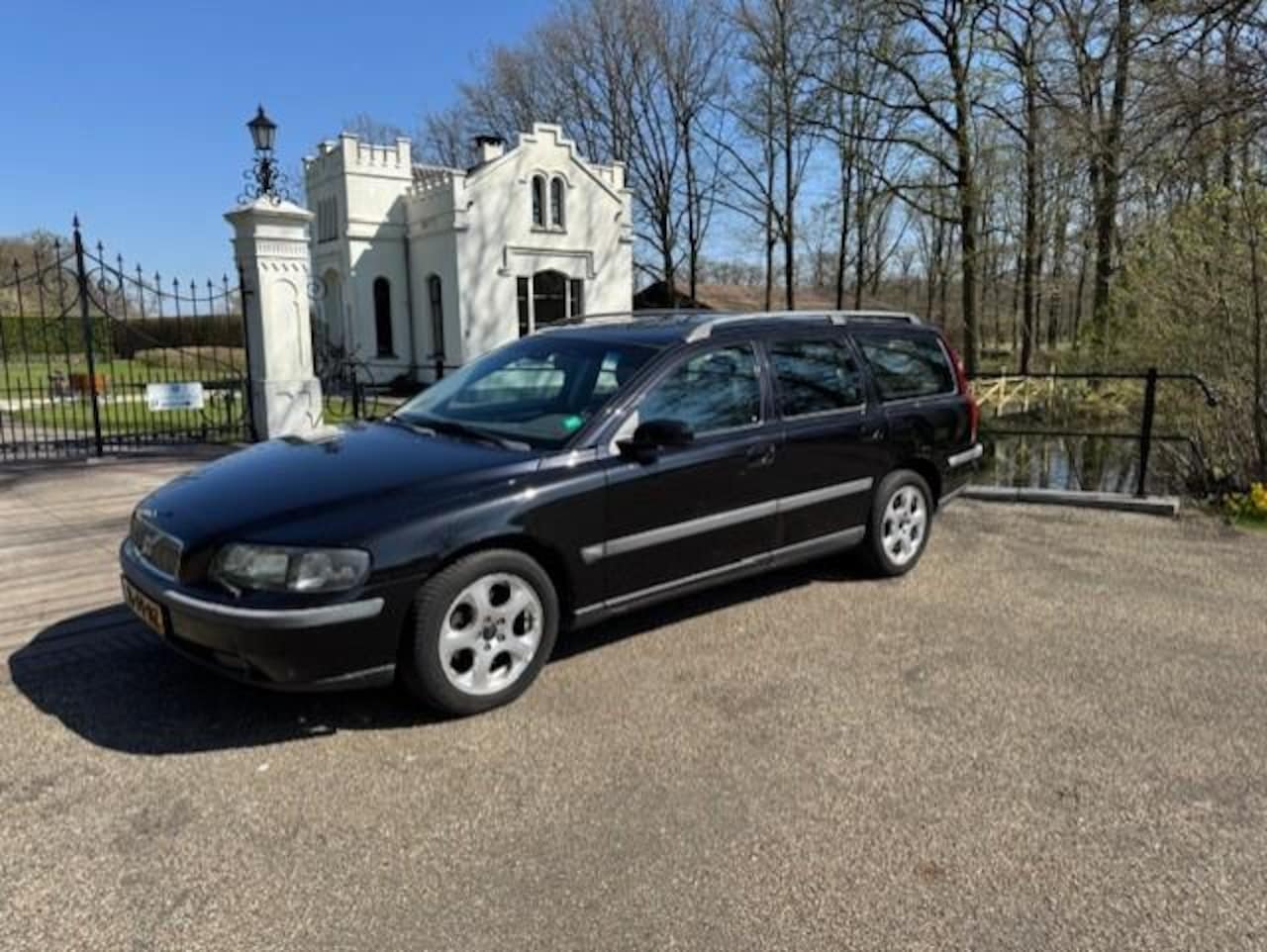 Volvo V70 - 2.4 Edition II 2.4 Edition II 170pk, Thaak, All Season bnd,nw APK,4e versnelling werkt niet,Deukjes L/R A - AutoWereld.nl