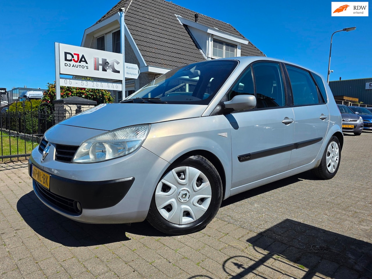 Renault Scénic - 2.0-16V Dynamique Luxe 2.0-16V Dynamique Luxe - AutoWereld.nl