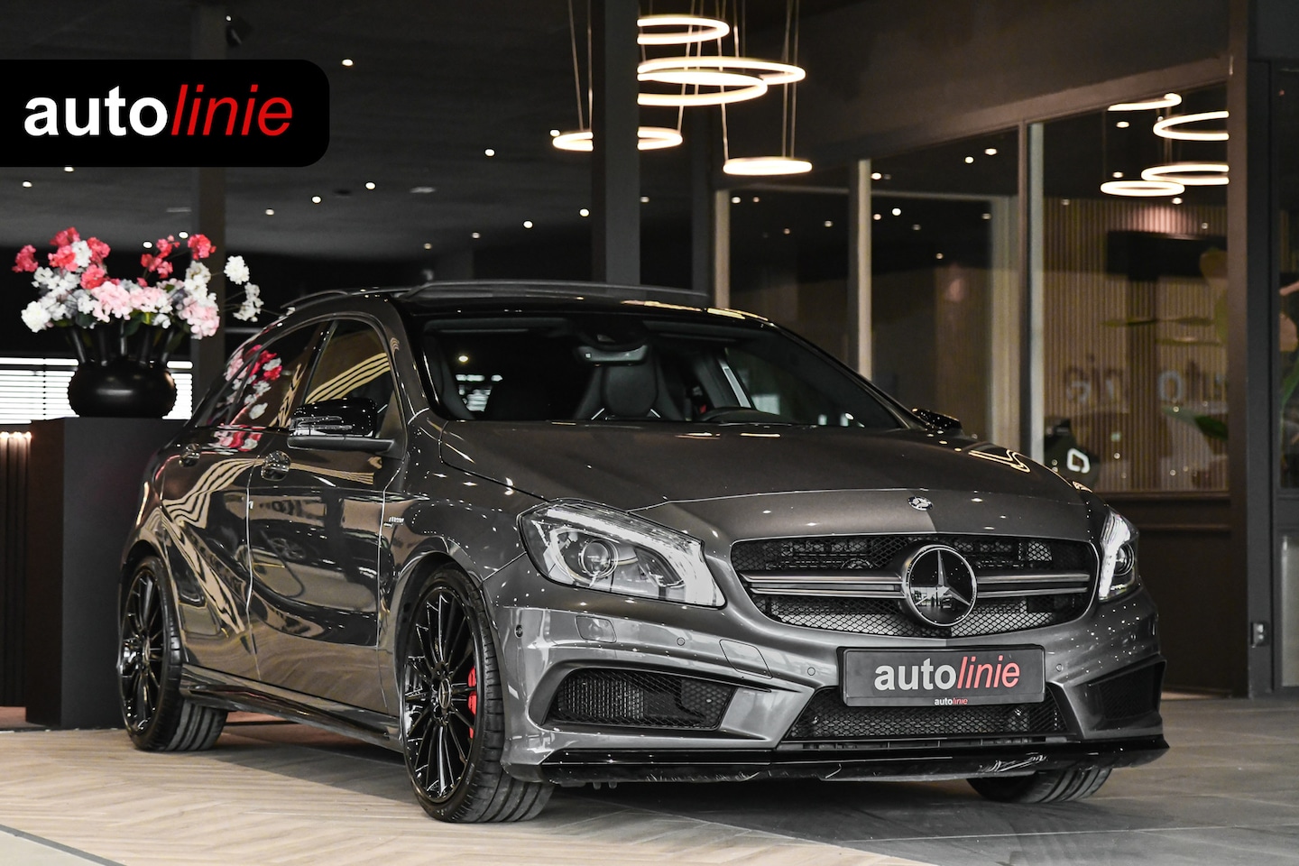Mercedes-Benz A-klasse - AMG 45 4MATIC, Schaalstoelen, Pano, Memory, Camera, Harman/kardon! - AutoWereld.nl