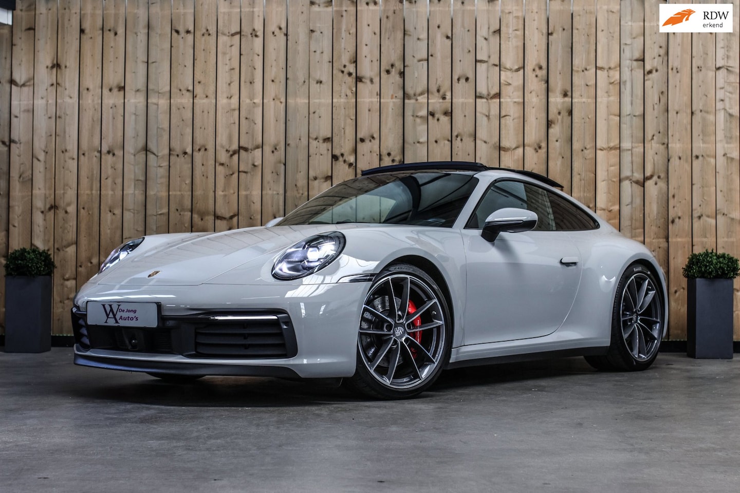 Porsche 911 - 3.0 Carrera 4 S *Sport Chrono*Approved*Pano*PPF*Bose*Matrix* - AutoWereld.nl