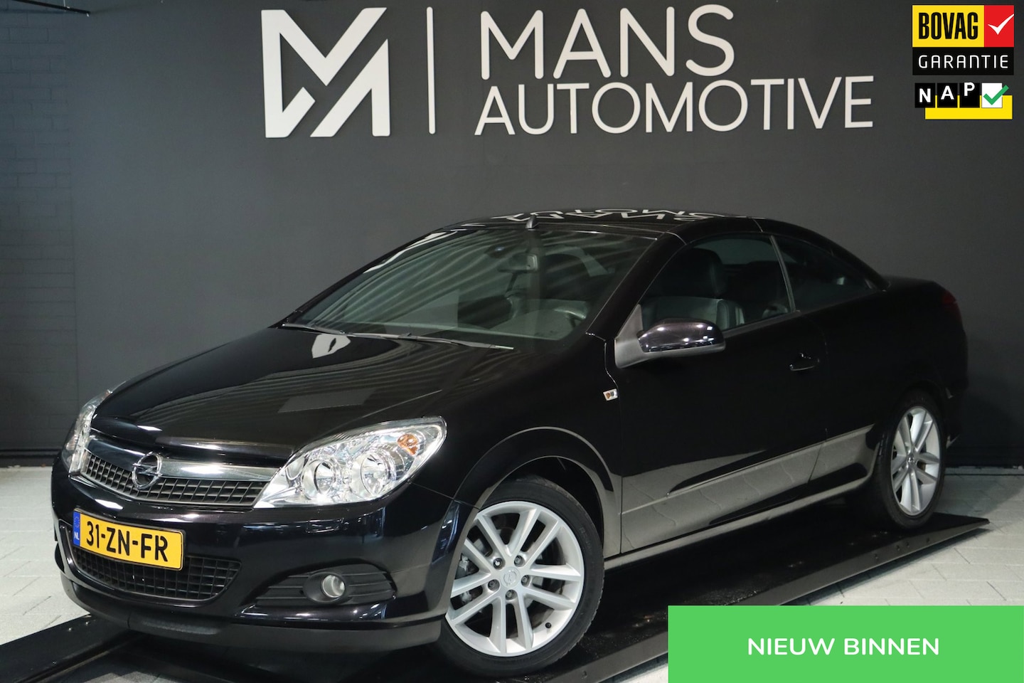 Opel Astra TwinTop - 1.8 Temptation / CABRIO / KEYLESS / NAVI / CRUISE / AIRCO / STOELVERW - AutoWereld.nl