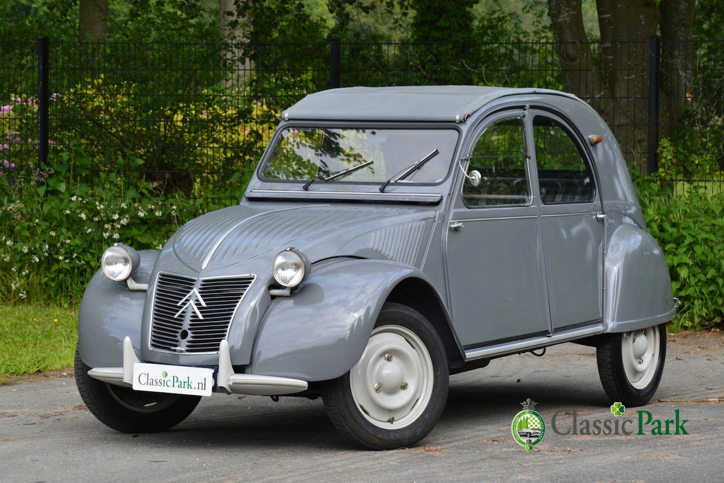 Citroën 2CV - type AZ - AutoWereld.nl