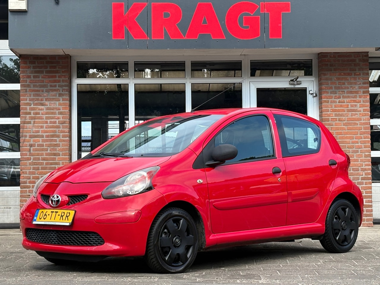 Toyota Aygo - 1.0-12V APK 03-2027! - 5drs - - AutoWereld.nl