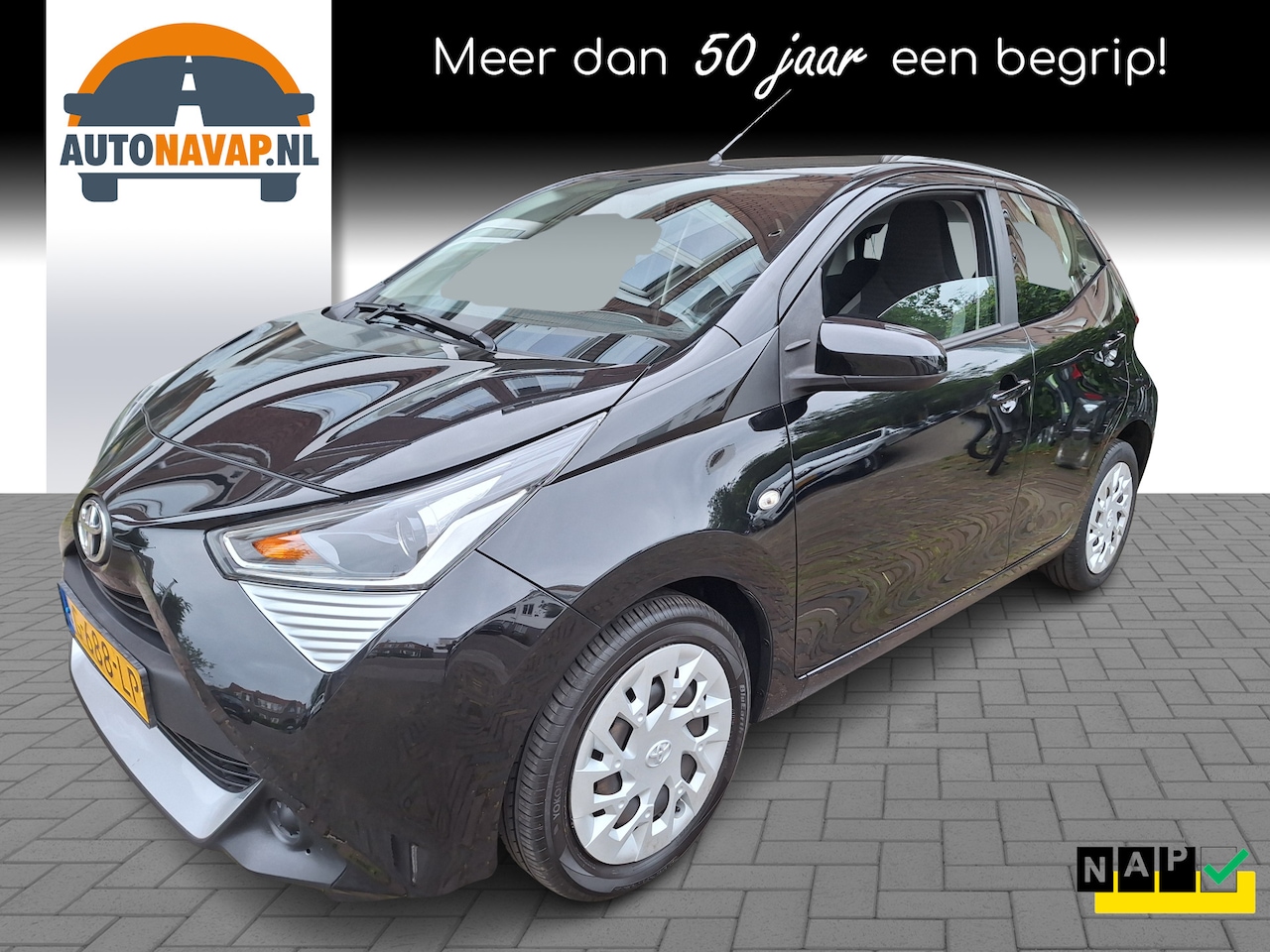 Toyota Aygo - 1.0 VVT-i X-Play Limited 5Drs /Camera/Navi/Apple/Android/1e Eig/Garantie - AutoWereld.nl