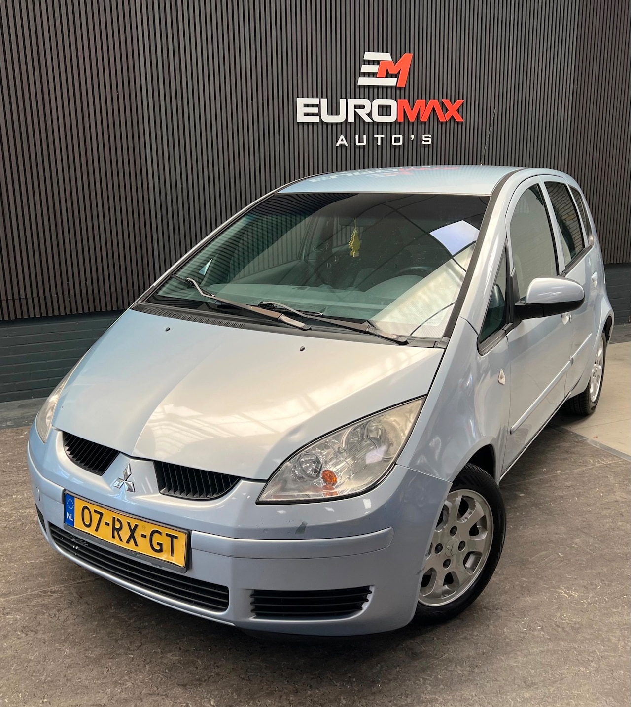 Mitsubishi Colt - 1.3 Invite - AutoWereld.nl