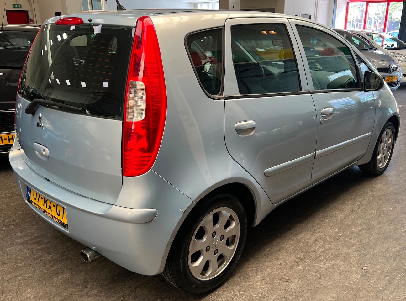 Mitsubishi Colt - 1.3 Invite - AutoWereld.nl