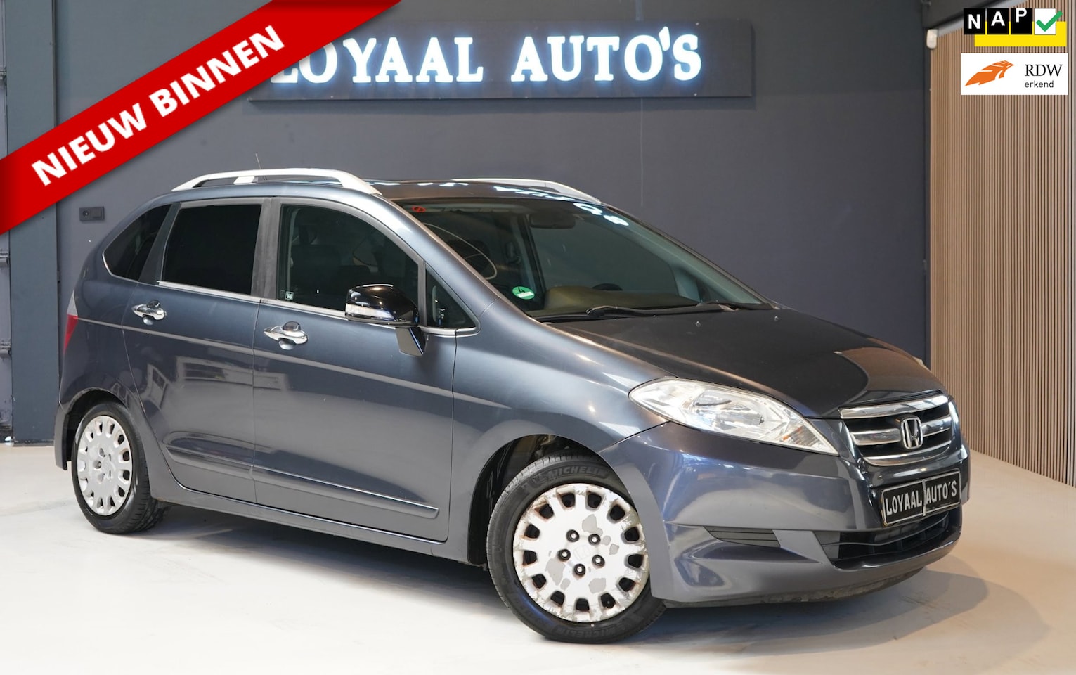 Honda FR-V - 1.7i Comfort | AIRCO | ELEK.RAMEN | APK | NAP. - AutoWereld.nl